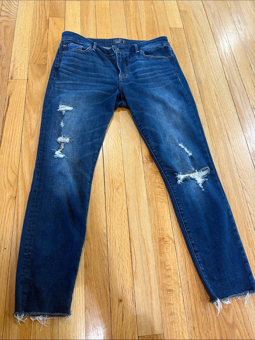Abercrombie & Fitch Dark Blue Distressed Women's Jeans